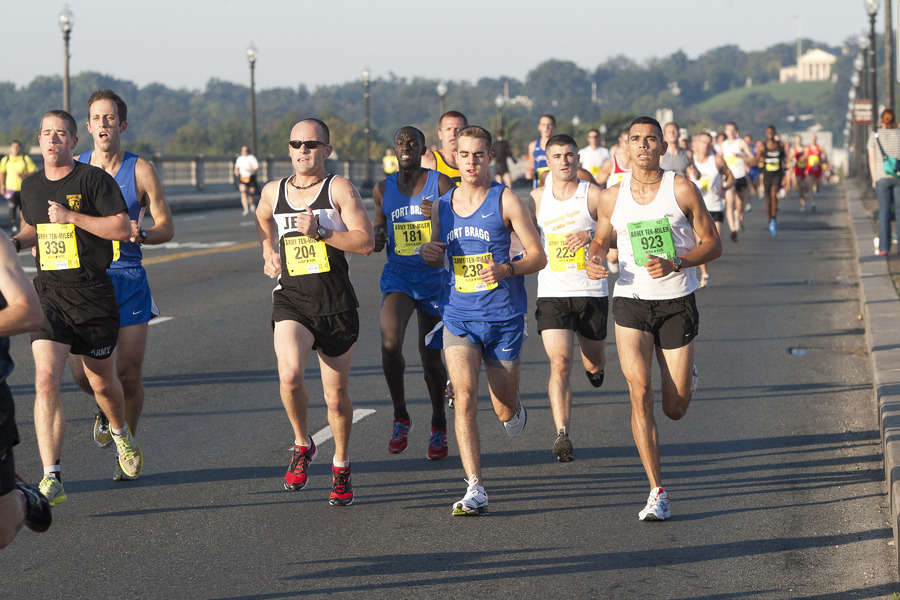 Front runners in the Army Ten Miler. 